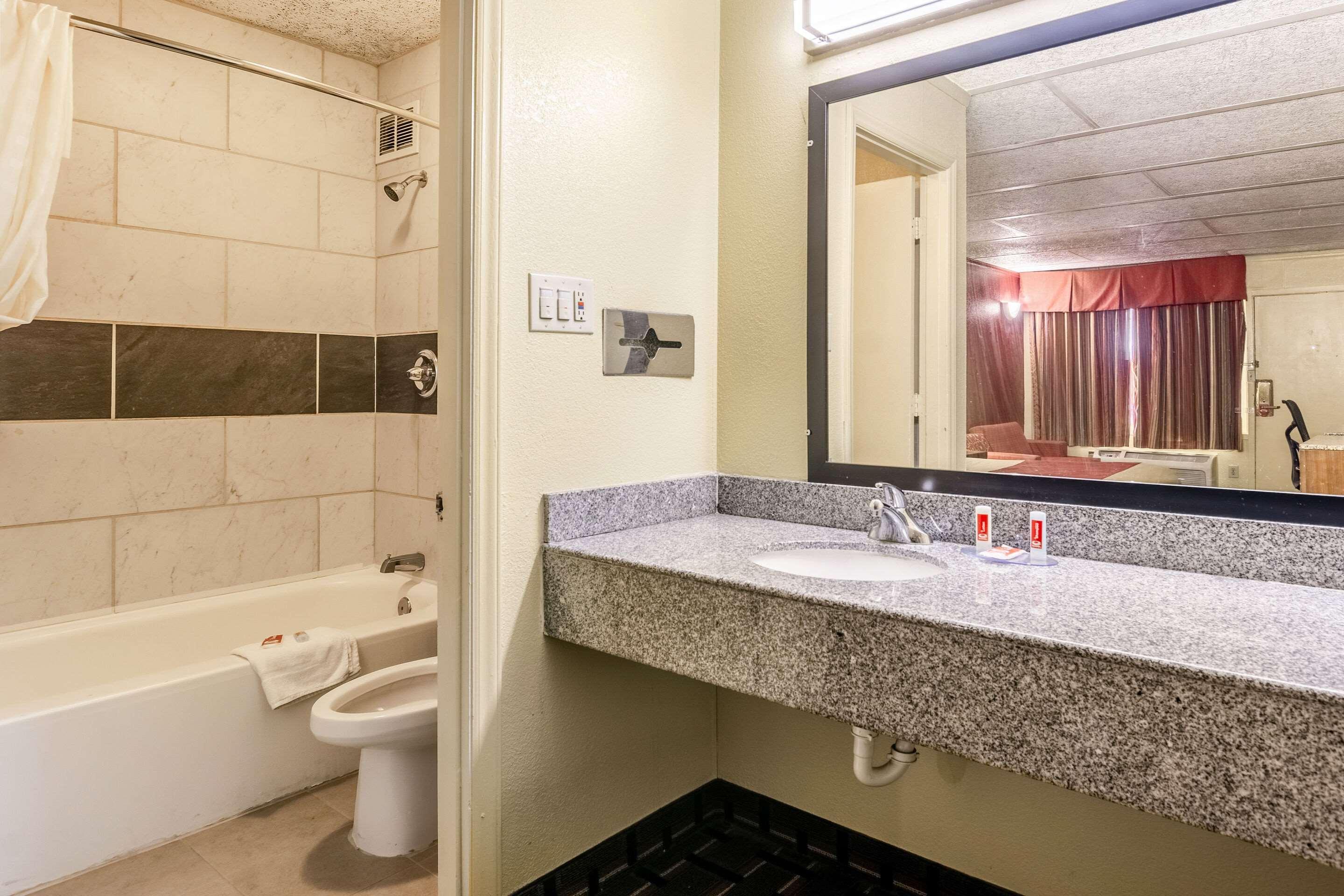 Econo Lodge Charlotte Airport Area Luaran gambar